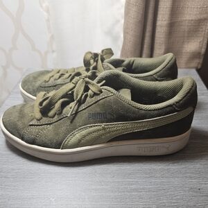 Puma Dark Green Suede Sneakers
